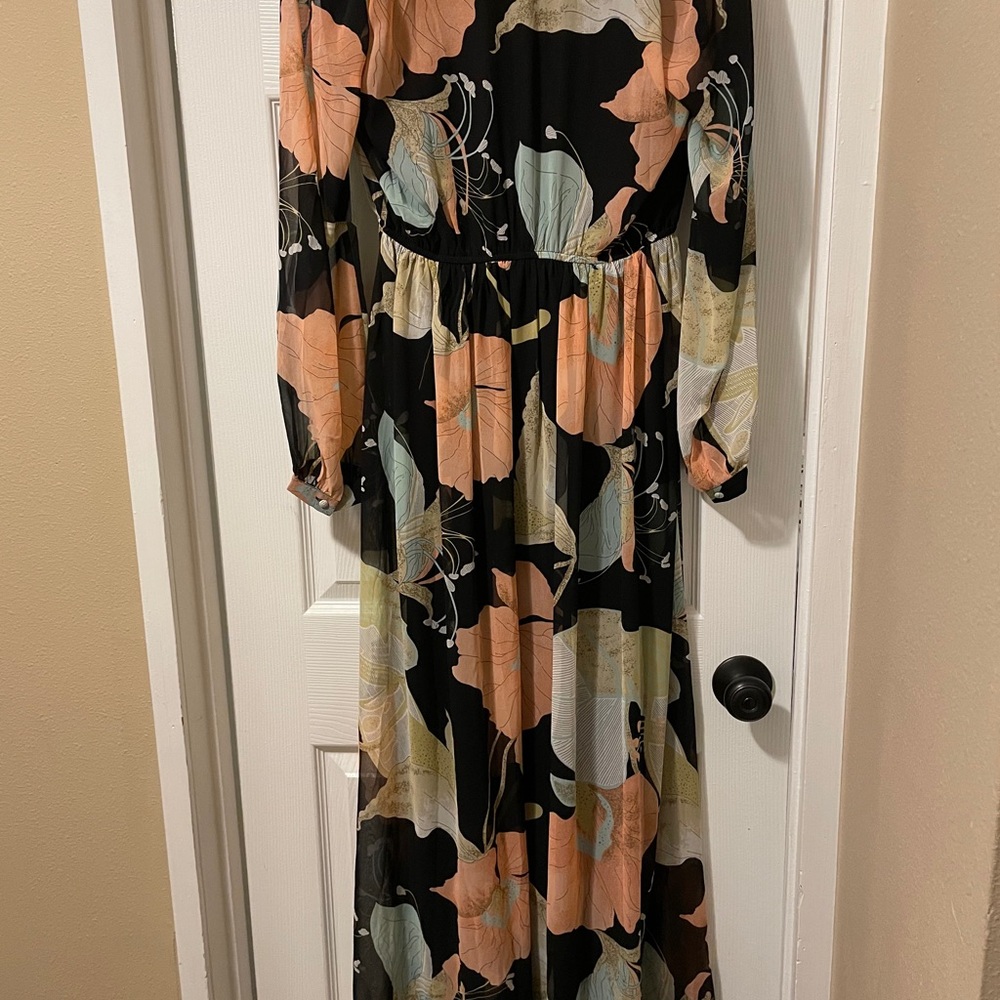 Maxi Dress - Picture 3 of 4